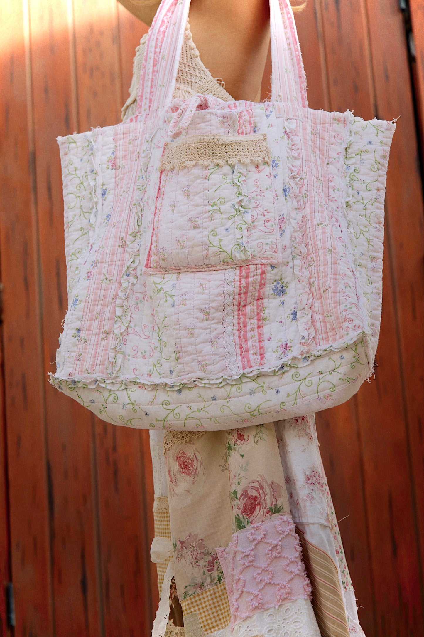 Meadow Bloom Tote